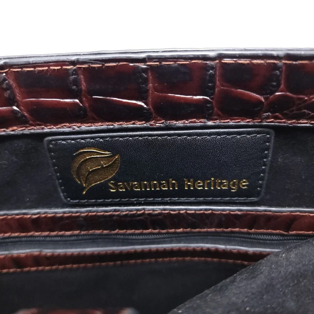 Savannah Heritage Faux Alligator Leather 15